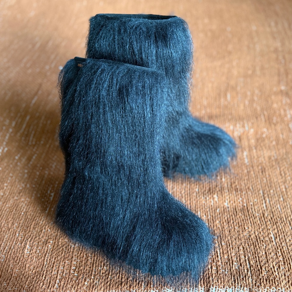 Rocket Dog faux fur boots